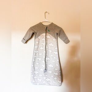 Love to Dream Gray and White Cloud Sleep Sack 6-18mo 2.5 tog